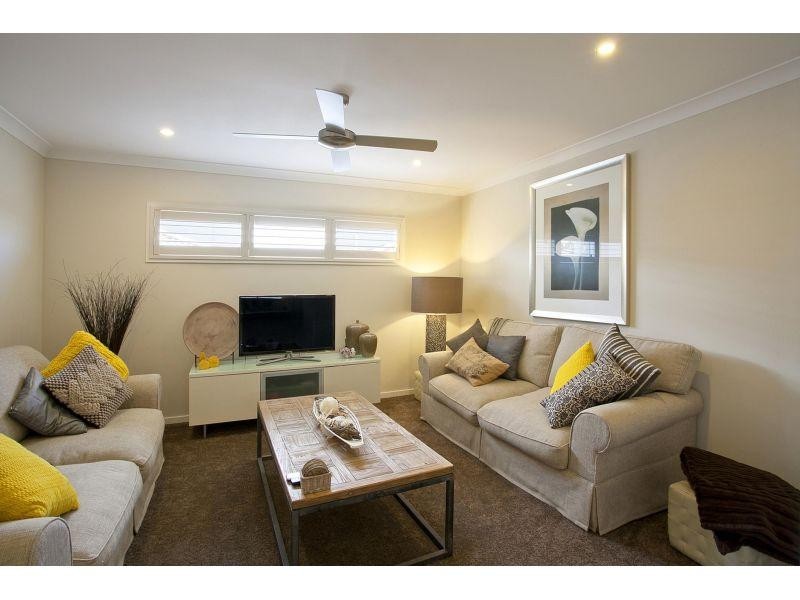 15 Limosa Circuit, Noosaville QLD 4566