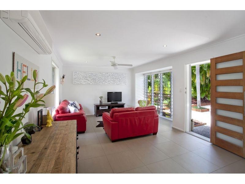 27 Tarina Street, Noosa Heads QLD 4567