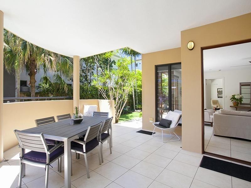 1/6 Edward Street, Noosaville QLD 4566