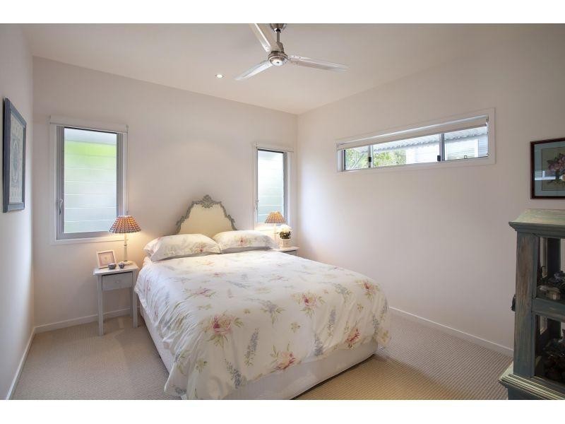 2/71 Southern Cross Parade, Sunrise Beach QLD 4567