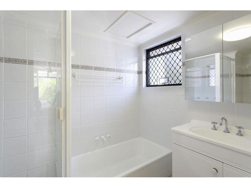 4/42 Alderly Terrace, Little Cove QLD 4567