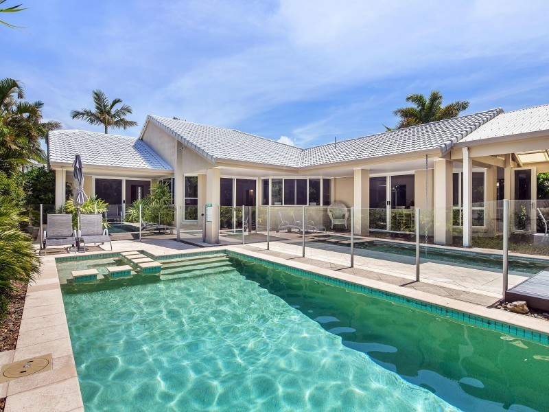 34 Waterside Court, Noosa Waters QLD 4566