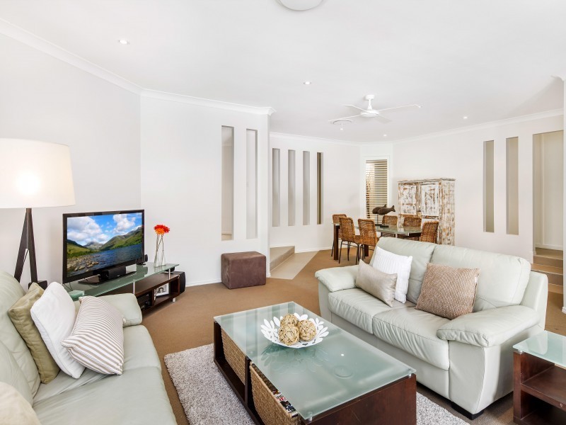 34 Waterside Court, Noosa Waters QLD 4566