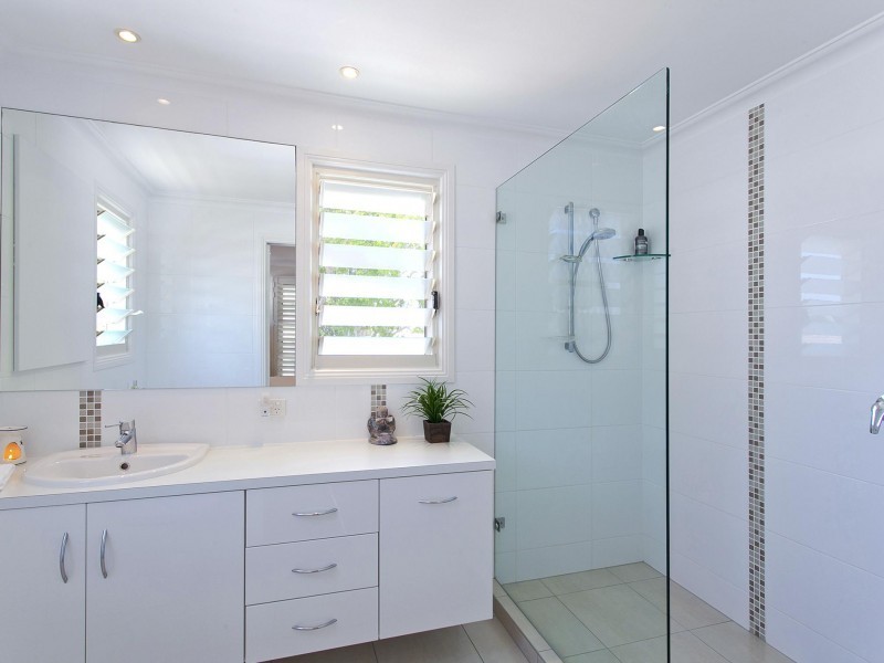 5 Paluma Street, Sunrise Beach QLD 4567