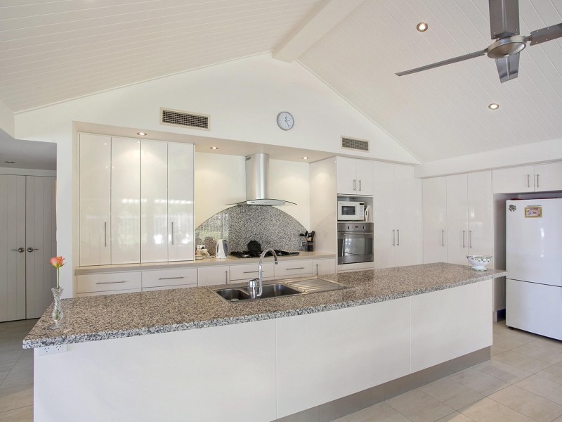 32 Mermaid Quay, Noosa Waters QLD 4566