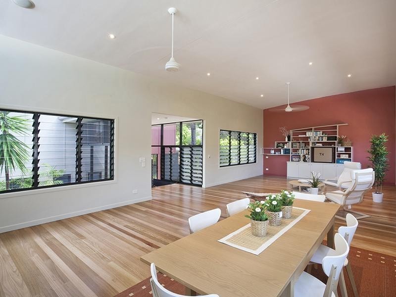 7 Kareela Avenue, Little Cove QLD 4567