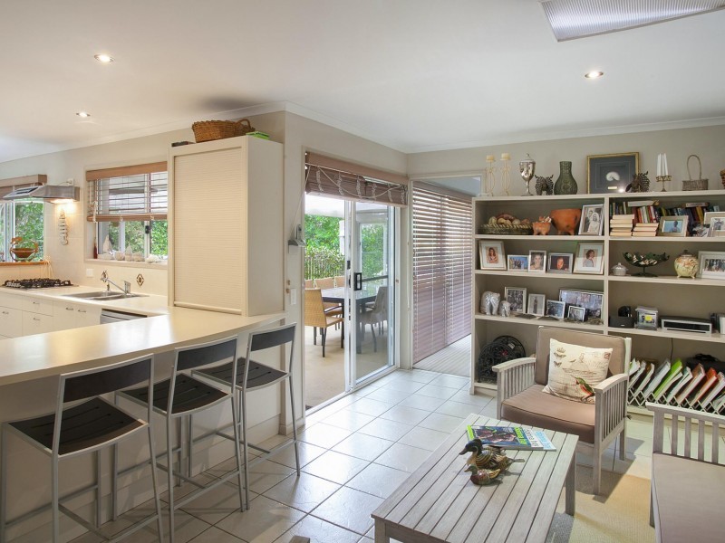 24 Currawong Street, Noosa Heads QLD 4567