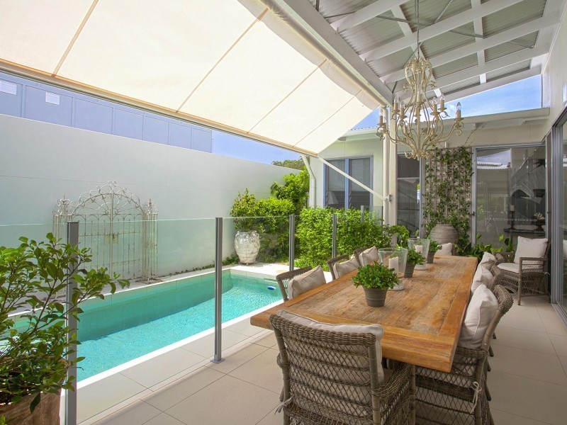 18 Bennets Ash Road, Noosa Heads QLD 4567