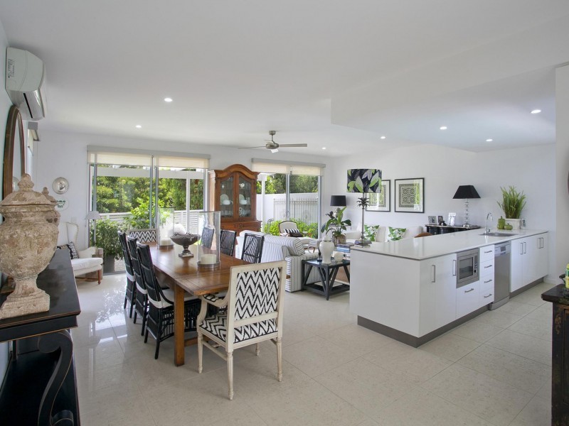 18 Bennets Ash Road, Noosa Heads QLD 4567