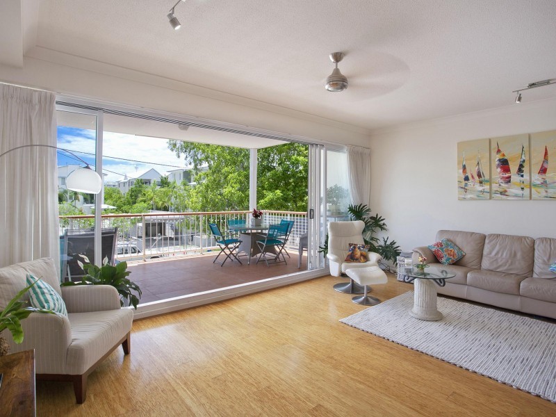 4/3 William Street, Noosaville QLD 4566