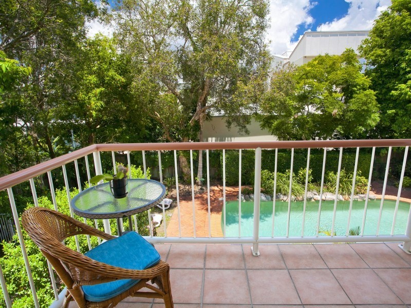 4/3 William Street, Noosaville QLD 4566