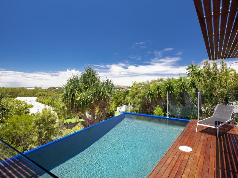 8 Compass Place, Sunrise Beach QLD 4567