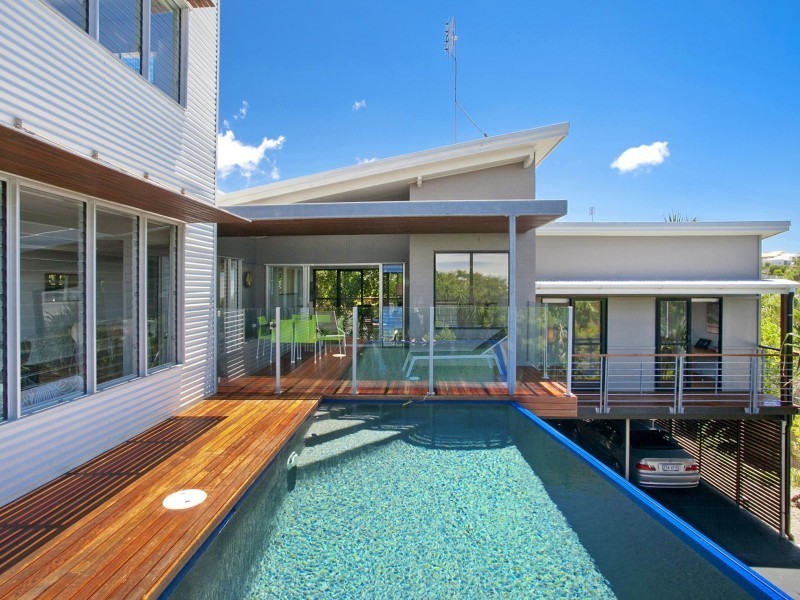 8 Compass Place, Sunrise Beach QLD 4567