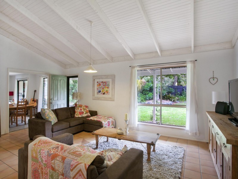 6 Sleepy Hollow Drive, Noosa Heads QLD 4567