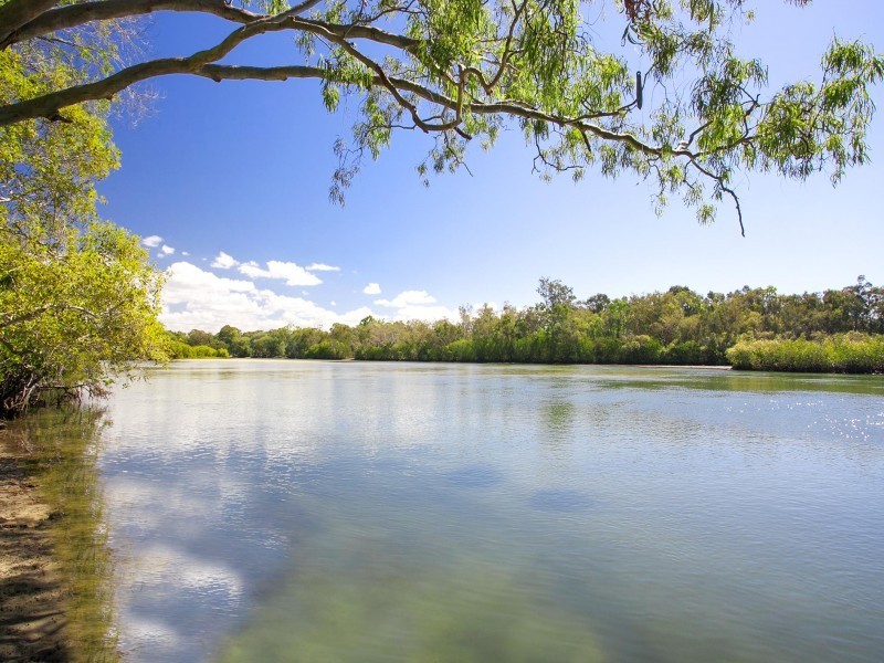 6 Sleepy Hollow Drive, Noosa Heads QLD 4567