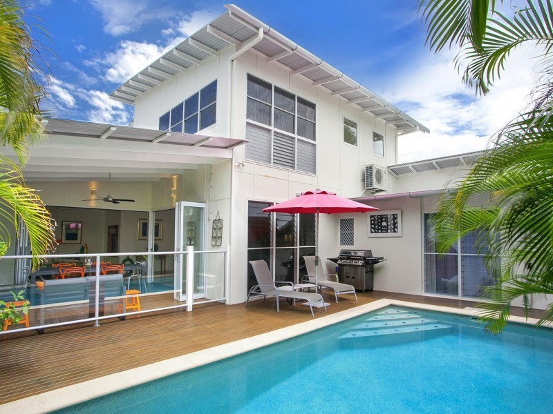 18 Currawong Street, Noosa Heads QLD 4567