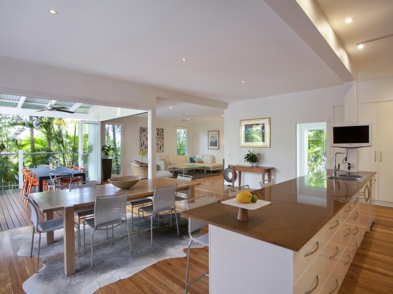 18 Currawong Street, Noosa Heads QLD 4567