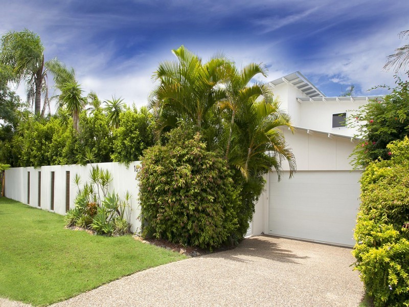 18 Currawong Street, Noosa Heads QLD 4567