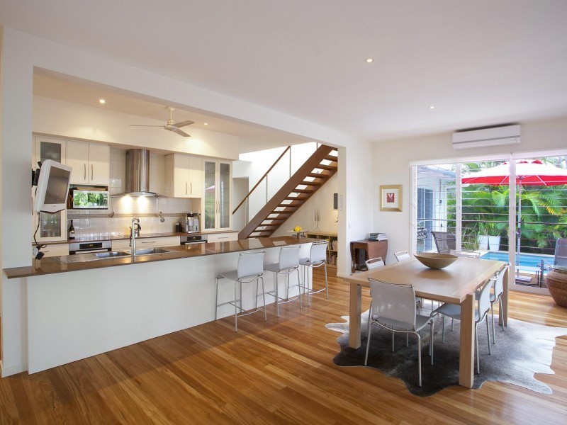 18 Currawong Street, Noosa Heads QLD 4567