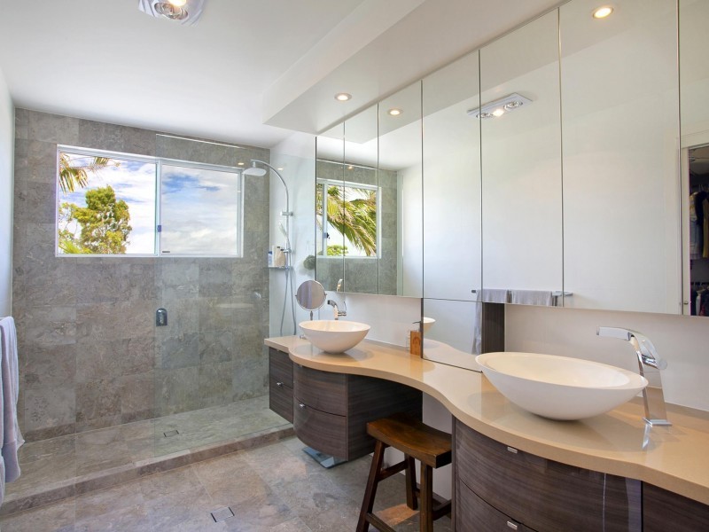 18 Currawong Street, Noosa Heads QLD 4567