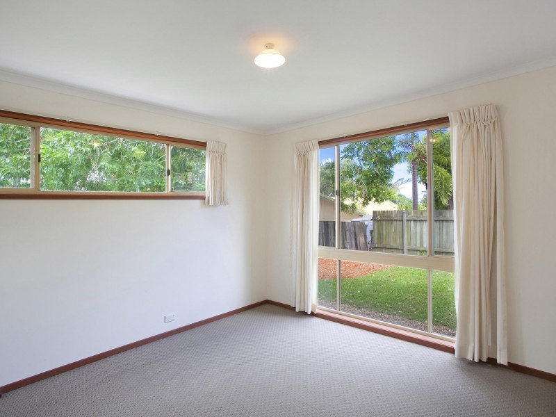 22 Oceania Crescent, Sunshine Beach QLD 4567