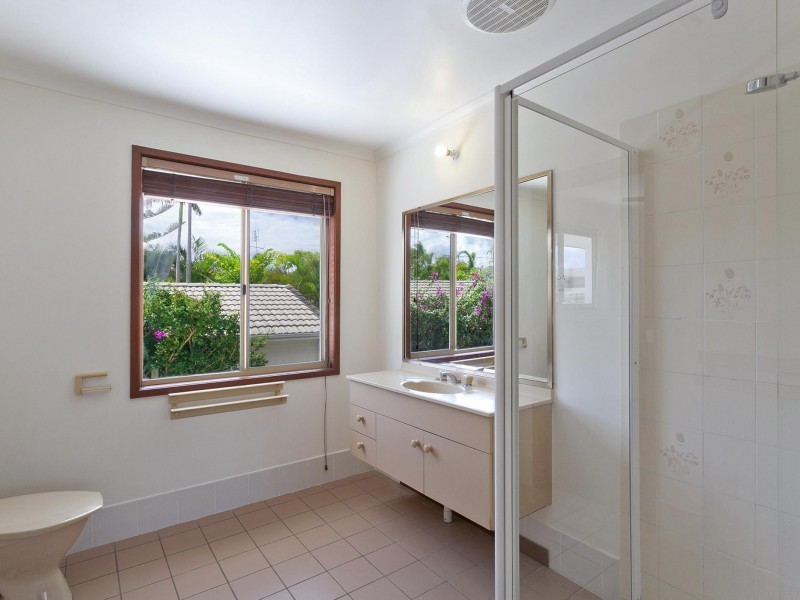 22 Oceania Crescent, Sunshine Beach QLD 4567