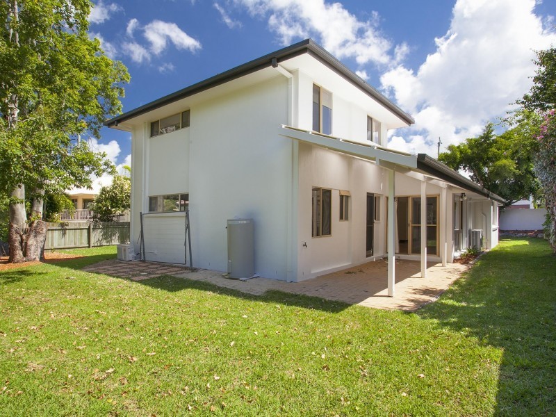 22 Oceania Crescent, Sunshine Beach QLD 4567