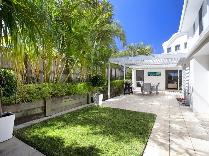 1 Bartill Court, Noosa Heads QLD 4567