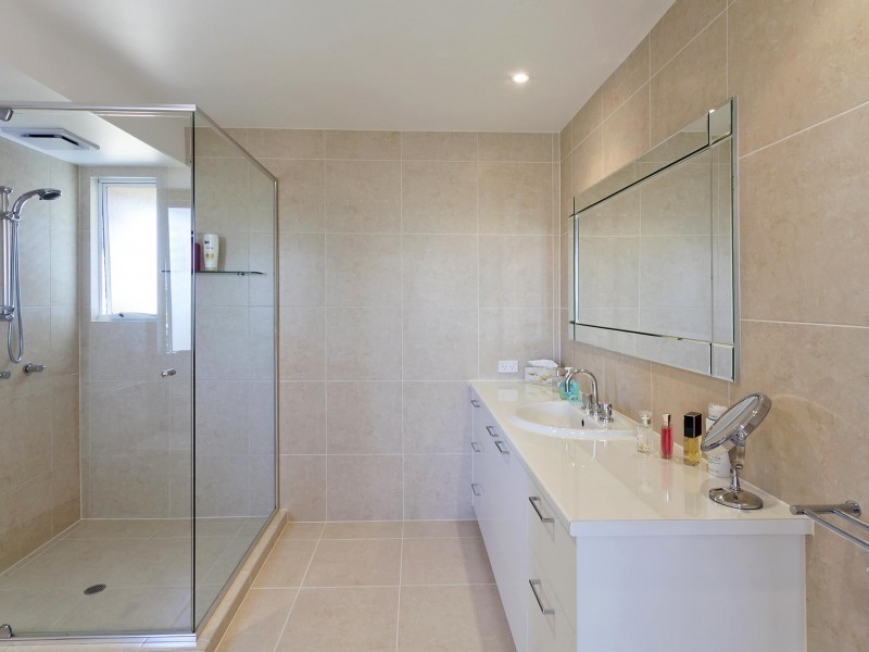 1 Bartill Court, Noosa Heads QLD 4567