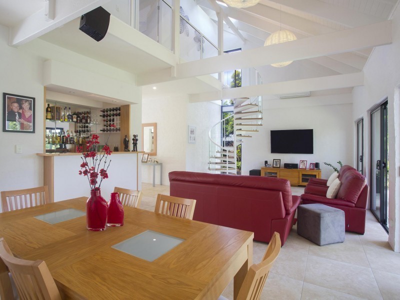 11 Delorme Street, Noosa Heads QLD 4567