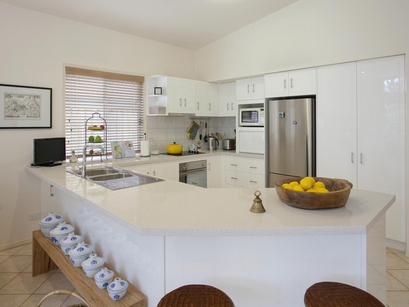 6 Spindrift Court, Noosa Waters QLD 4566