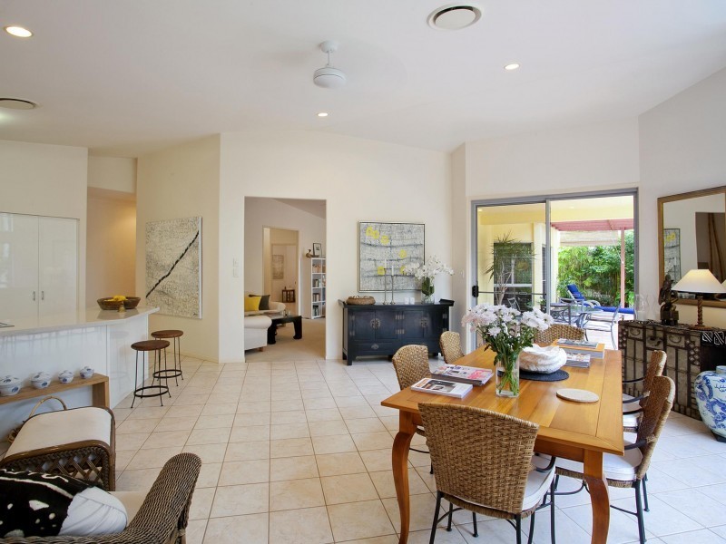 6 Spindrift Court, Noosa Waters QLD 4566