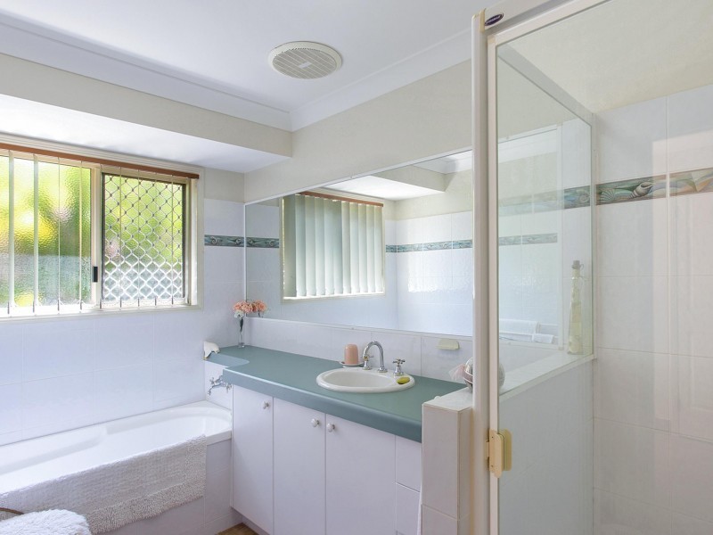 8 Freeman Court, Tewantin QLD 4565