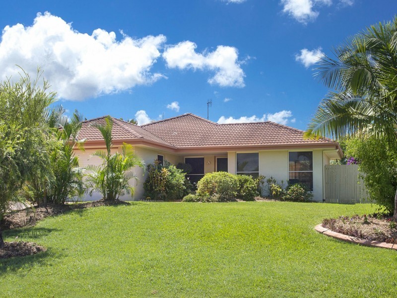 8 Freeman Court, Tewantin QLD 4565