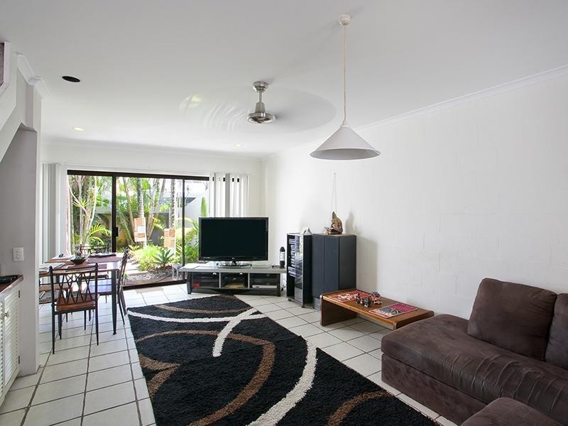 2/83 Noosa Parade, Noosa Heads QLD 4567