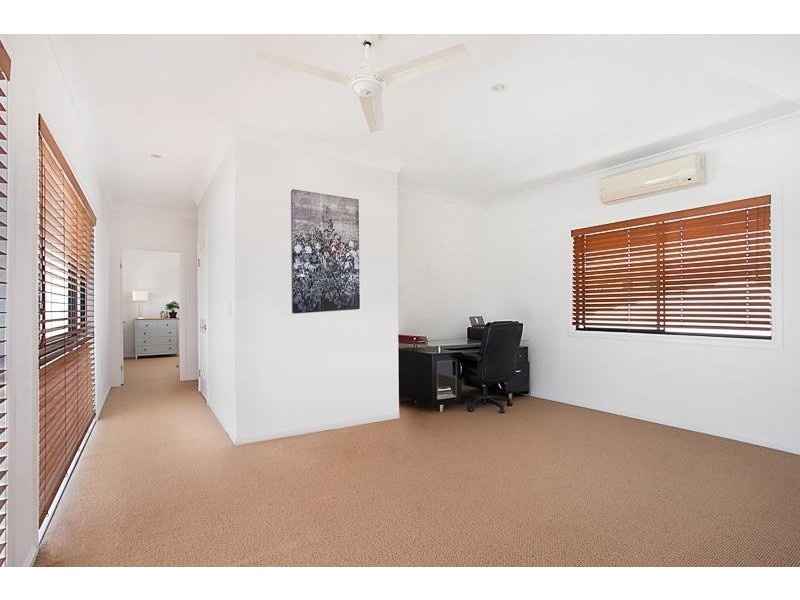 25 Waterside Court, Noosa Waters QLD 4566