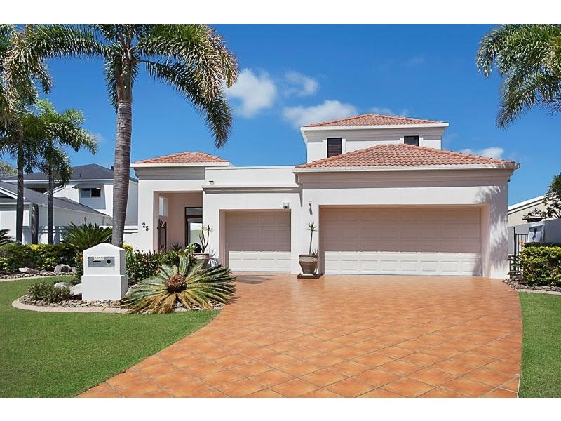 25 Waterside Court, Noosa Waters QLD 4566