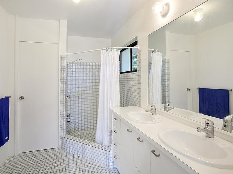 1/24 Viewland Drive, Noosa Heads QLD 4567