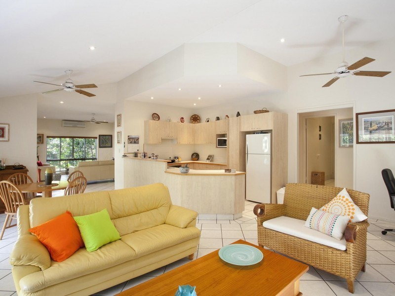 8  Delorme Street, Noosa Heads QLD 4567