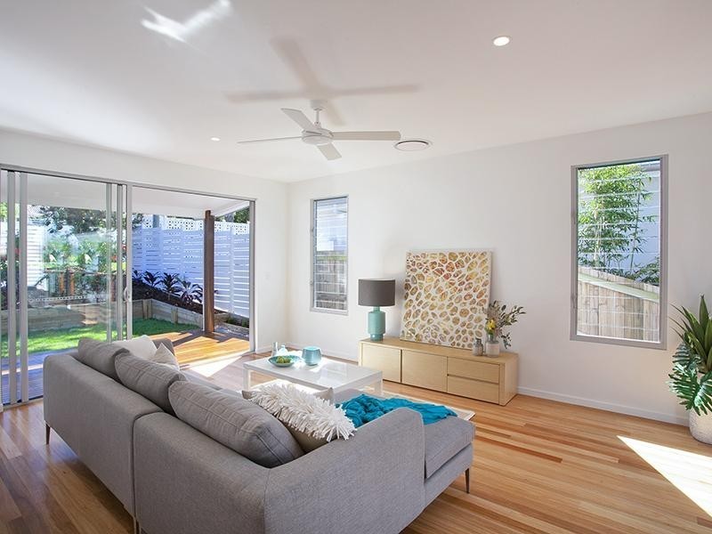 12 Coral Tree Avenue, Noosa Heads QLD 4567