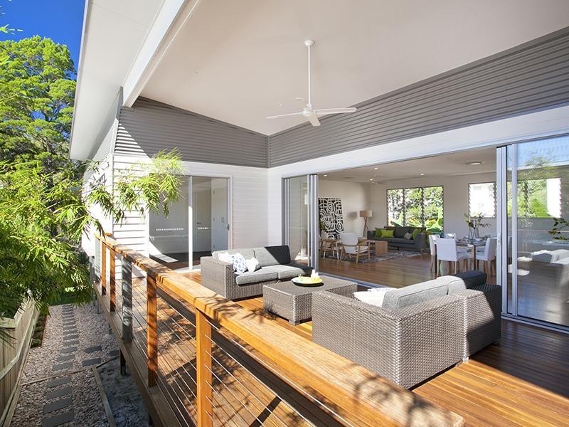 12 Coral Tree Avenue, Noosa Heads QLD 4567