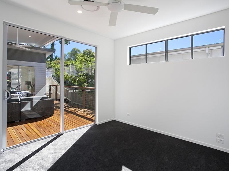 12 Coral Tree Avenue, Noosa Heads QLD 4567