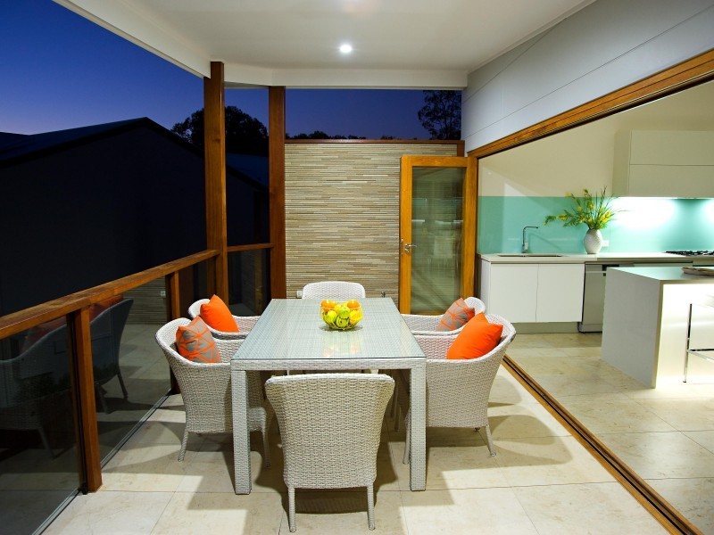 1 & 2/18 Sunseeker Close, Noosaville QLD 4566