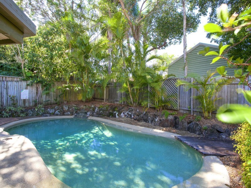27 Currawong Street, Noosa Heads QLD 4567