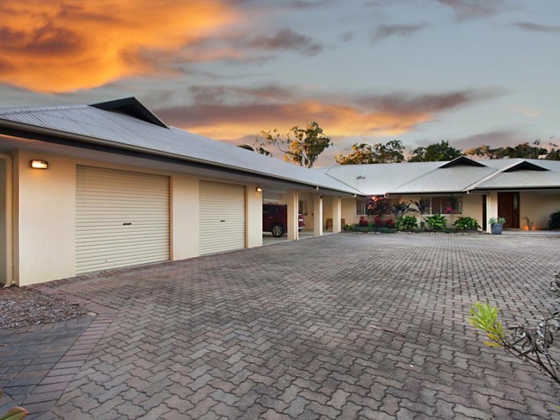 258 Illoura Place, Cooroibah QLD 4565