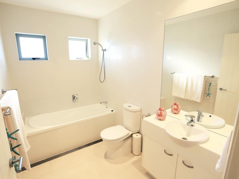 2  Seafarer Court, Castaways Beach QLD 4567