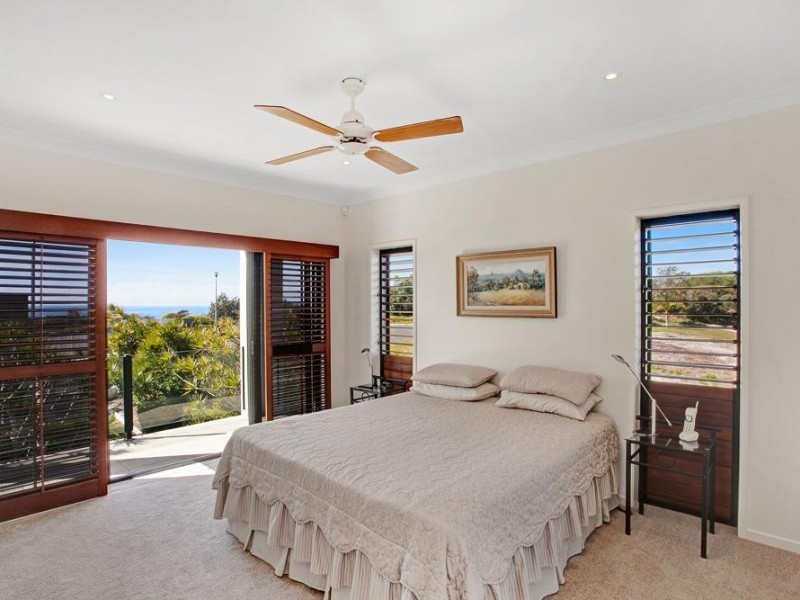 44 Driftwood Drive, Castaways Beach QLD 4567