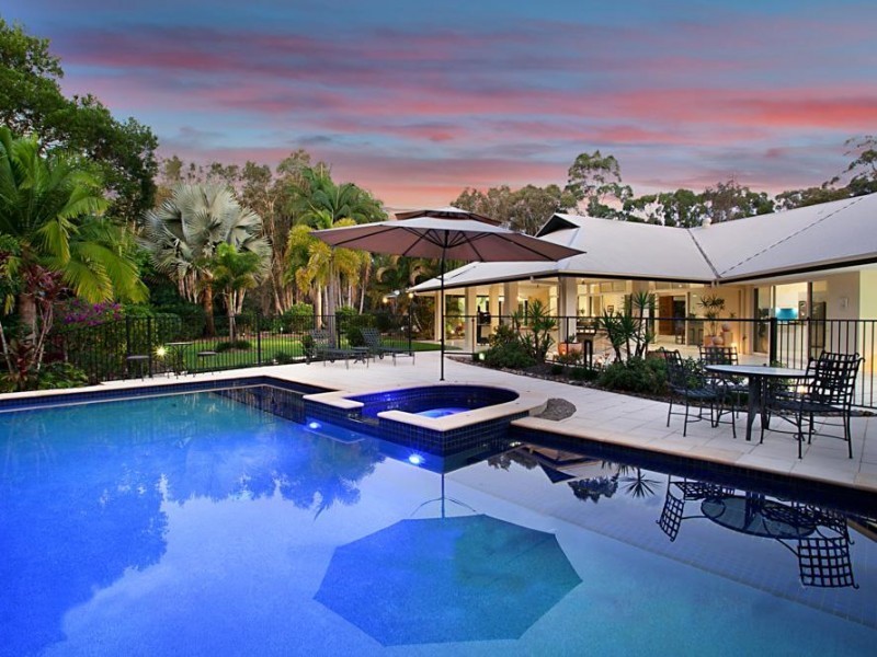 258 Illoura Place, Cooroibah QLD 4565