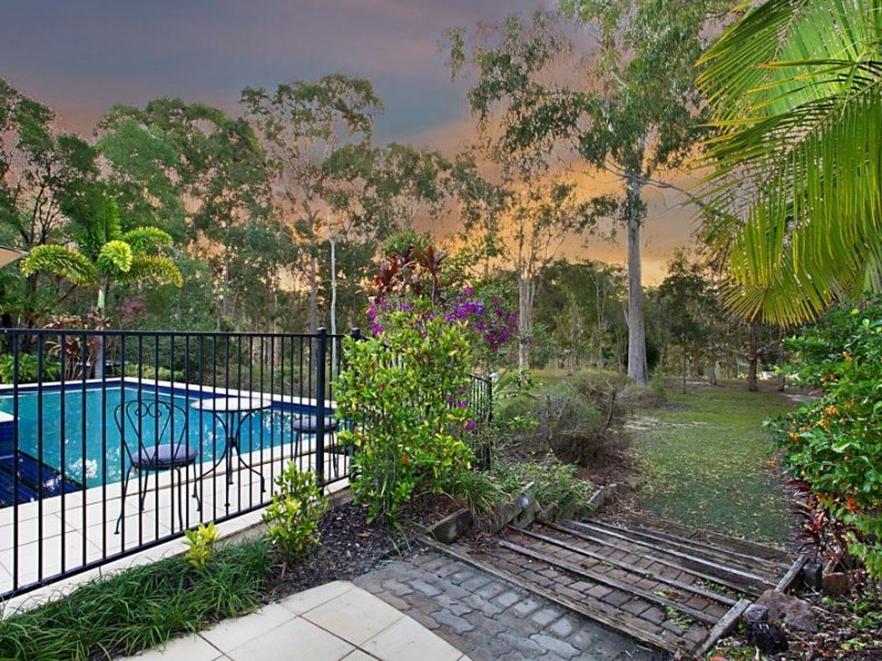 258 Illoura Place, Cooroibah QLD 4565