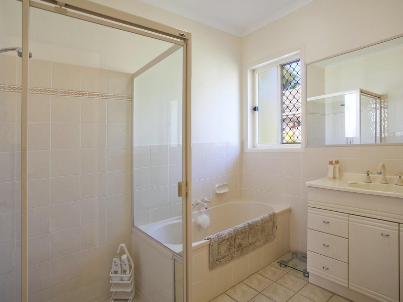 5B Sarena Court, Sunshine Beach QLD 4567